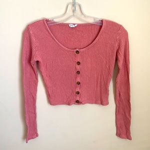Long sleeve knit style crop top